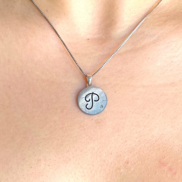 “P” silver pendant necklace and chain - Picture 1 of 4
